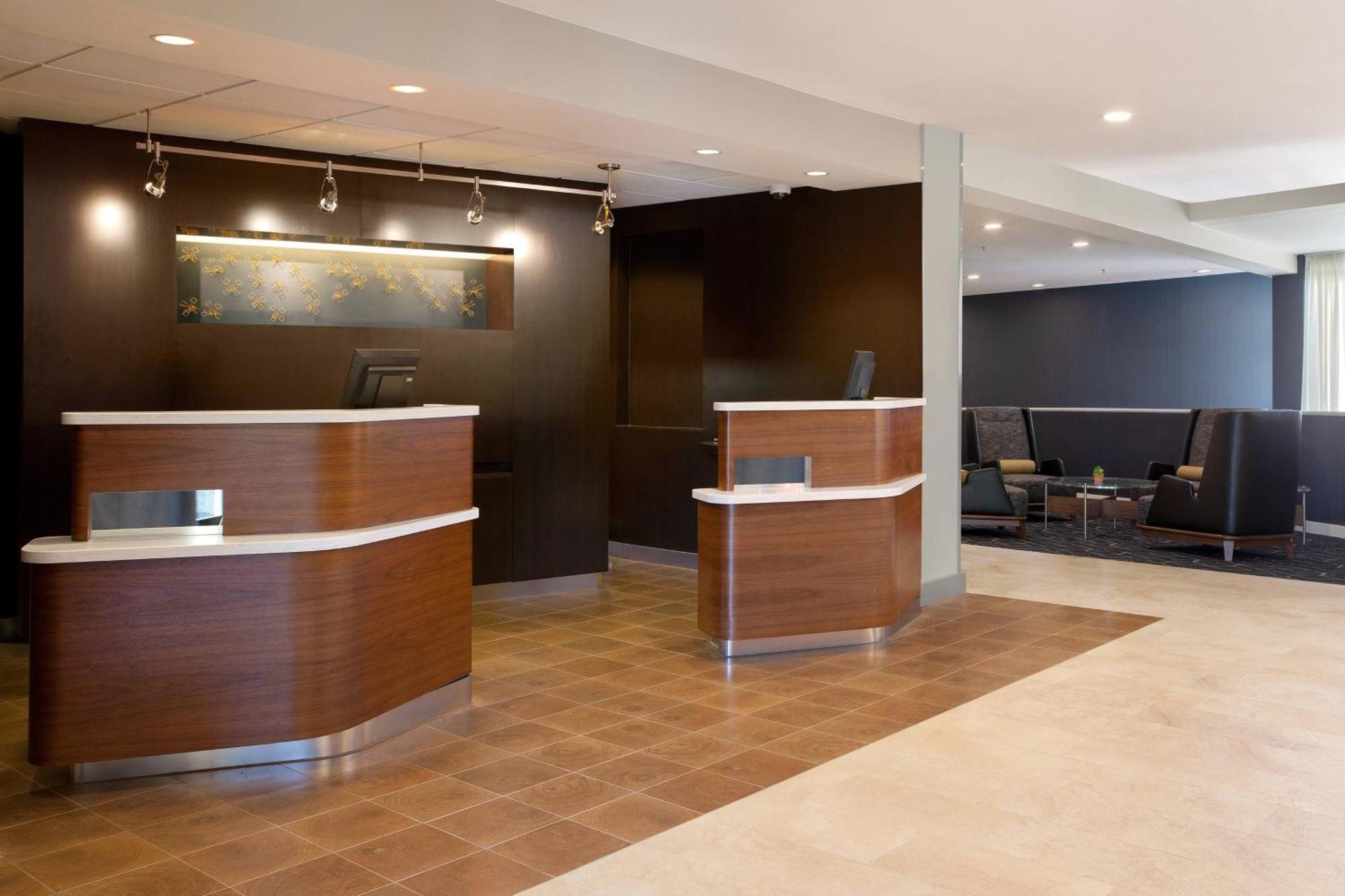 Courtyard By Marriott Palm Springs Hotel Exterior photo