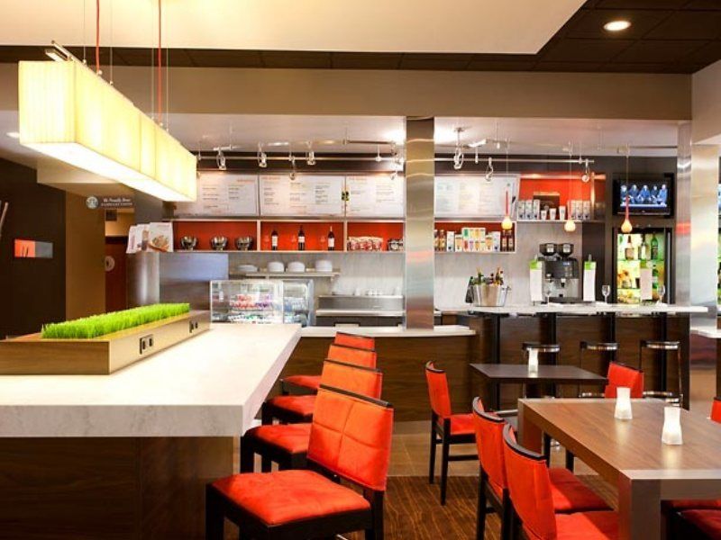 Courtyard By Marriott Palm Springs Hotel Exterior photo