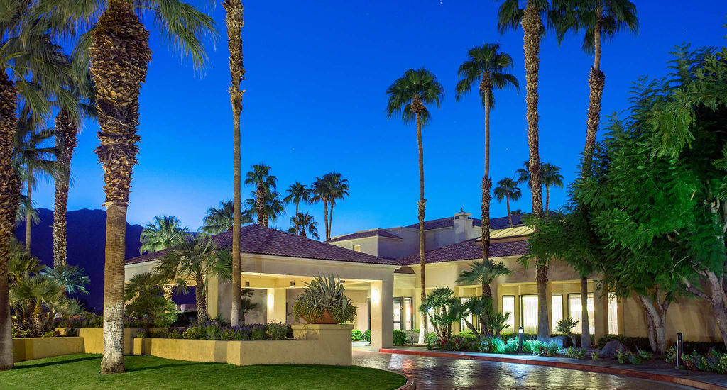 Courtyard By Marriott Palm Springs Hotel Exterior photo